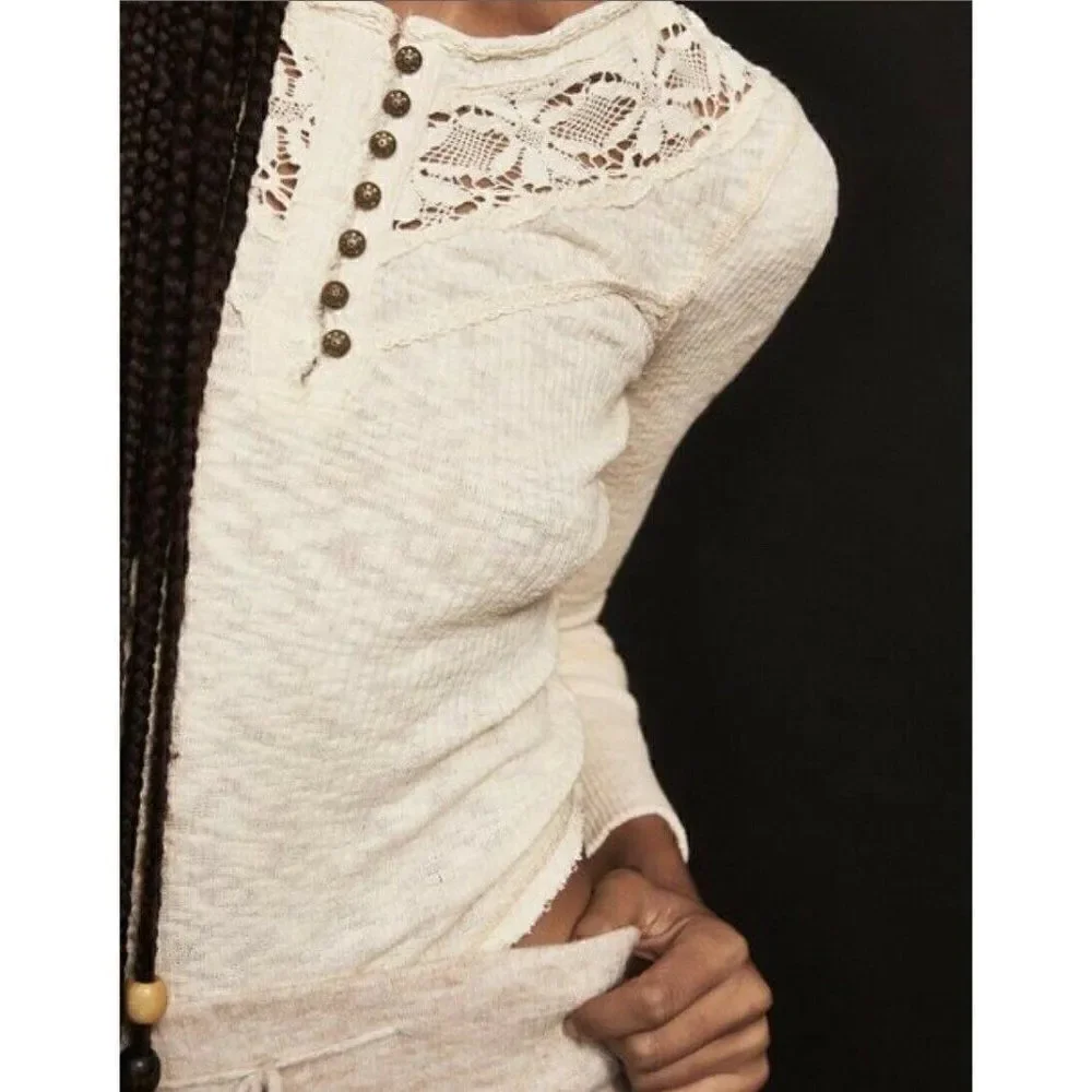 NWT FREE PEOPLE COME ON OVER RIBBED EMBROIDERED HENLEY TOP IN OATMEAL - Picture 2 of 2